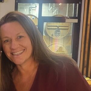 Meet your Posher, Carrie